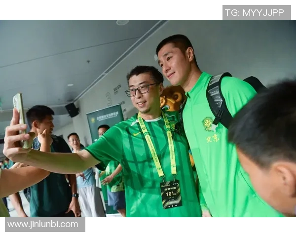 国安主场迎战首尔全力争胜期待精彩对决与球迷共庆激情时刻